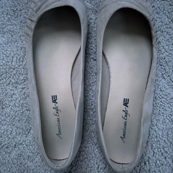 American Eagle flats - Picture 2 of 4